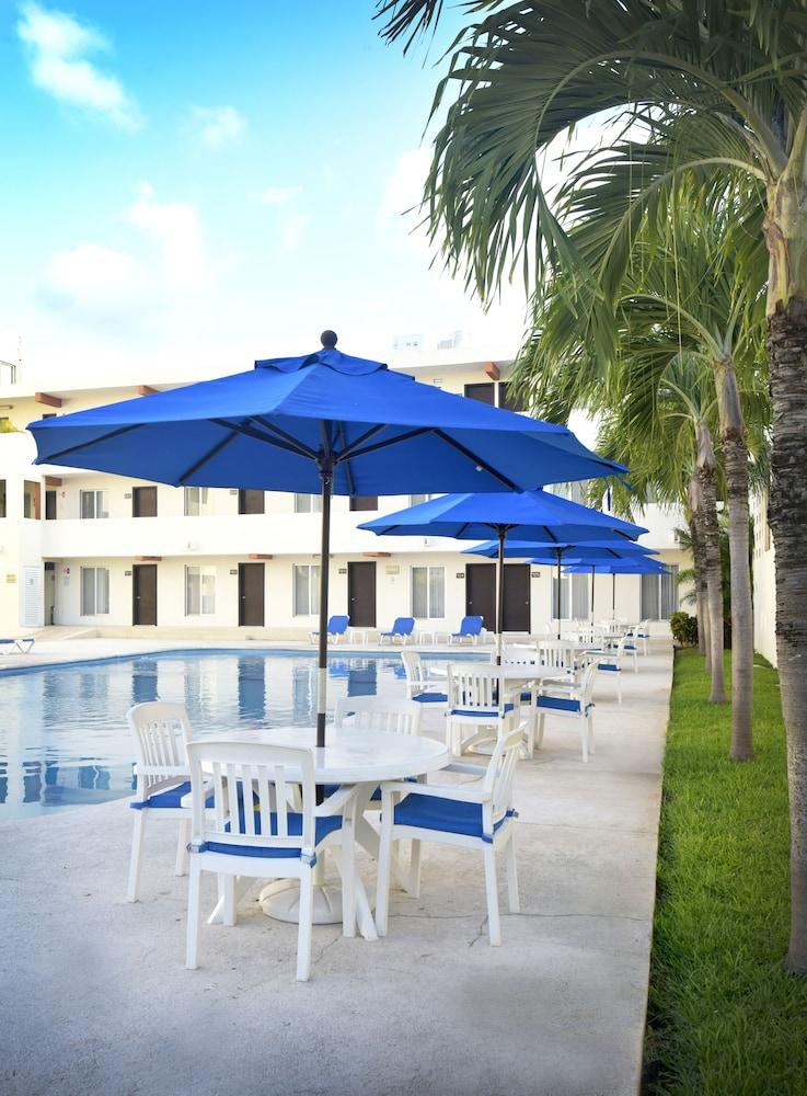 Hotel Bonampak Канкун Екстер'єр фото
