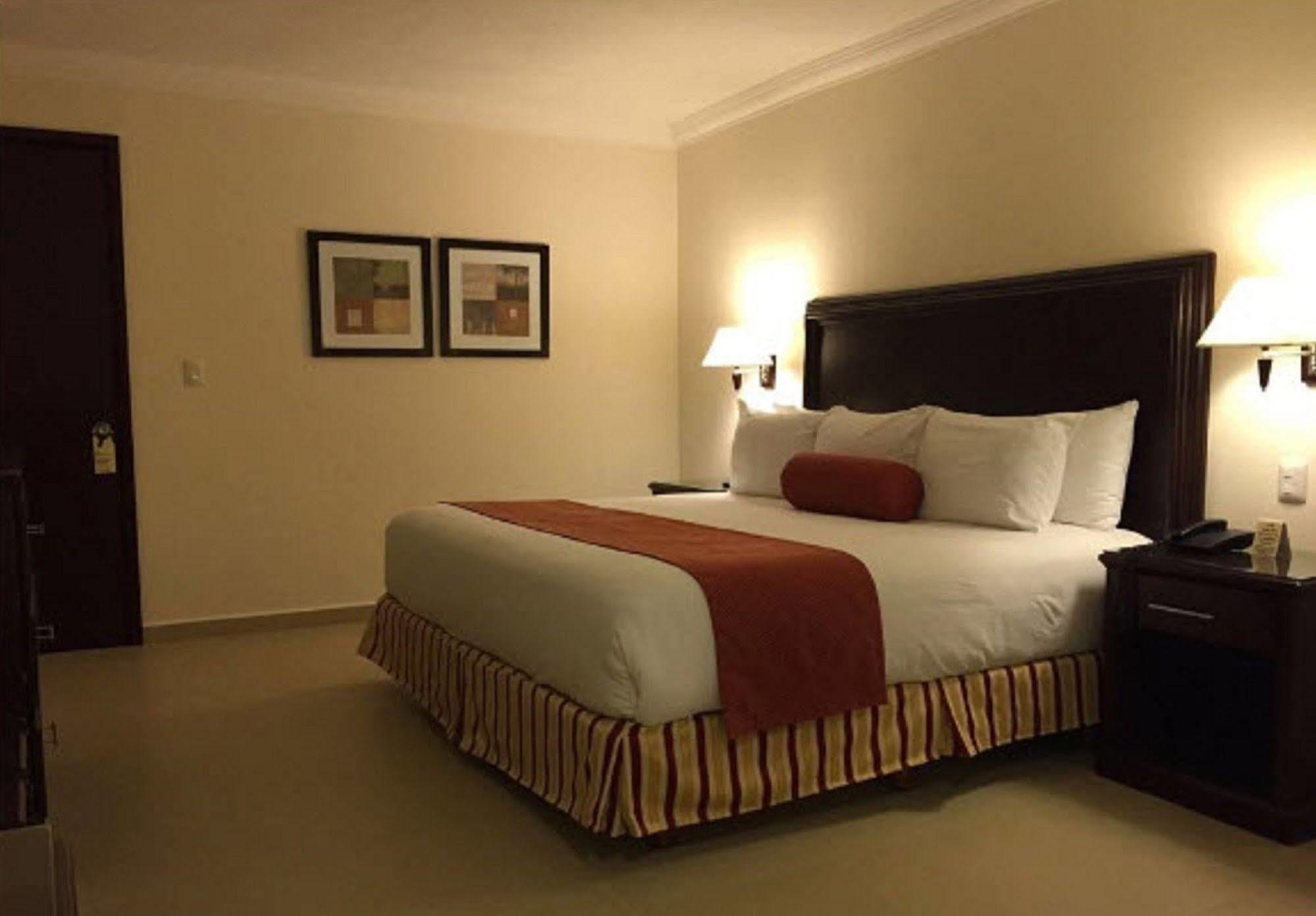Hotel Bonampak Канкун Екстер'єр фото