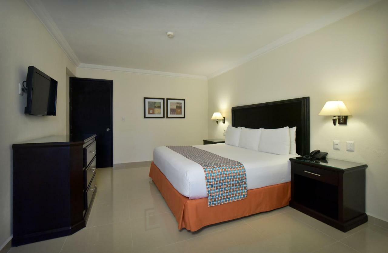 Hotel Bonampak Канкун Екстер'єр фото