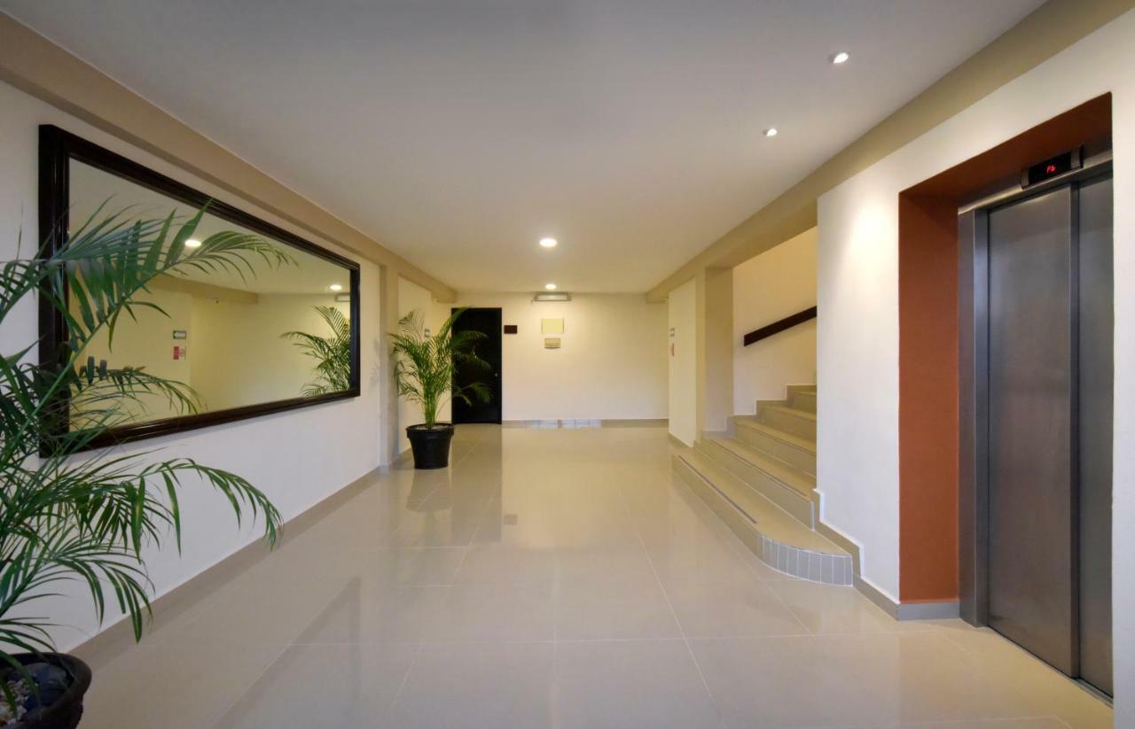 Hotel Bonampak Канкун Екстер'єр фото